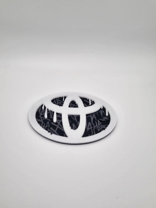 Toyota Tacoma badge 05-2015